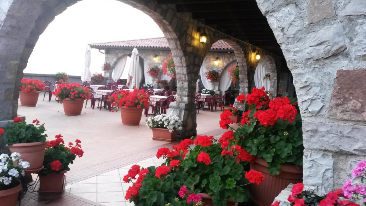 Callort Adrara San Rocco Exterior photo